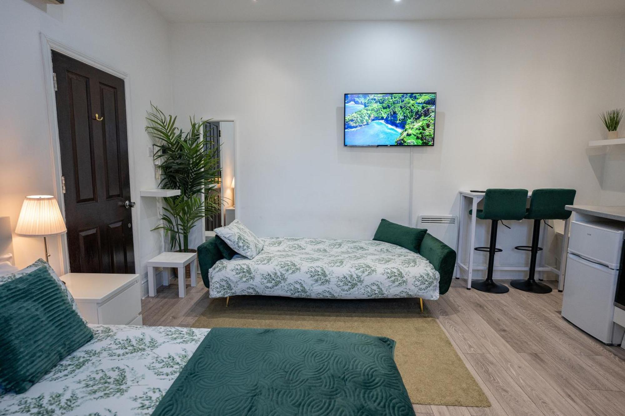 Beautiful Studio Flat In Hackney Next To Overground Station London Kültér fotó