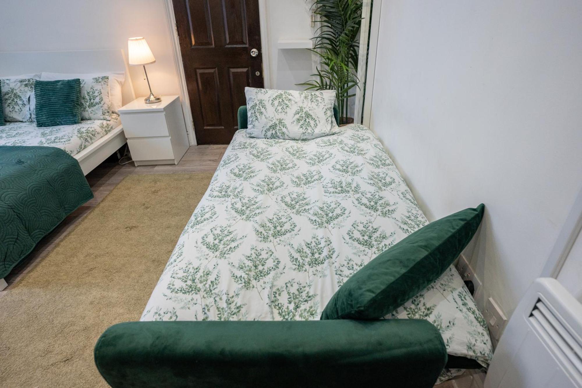 Beautiful Studio Flat In Hackney Next To Overground Station London Kültér fotó