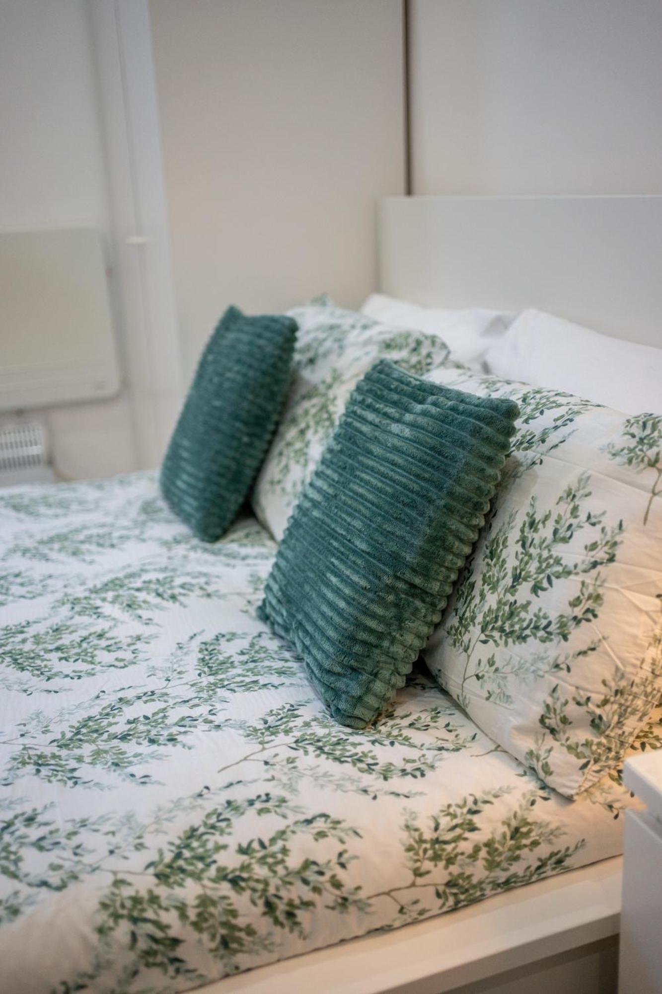 Beautiful Studio Flat In Hackney Next To Overground Station London Kültér fotó
